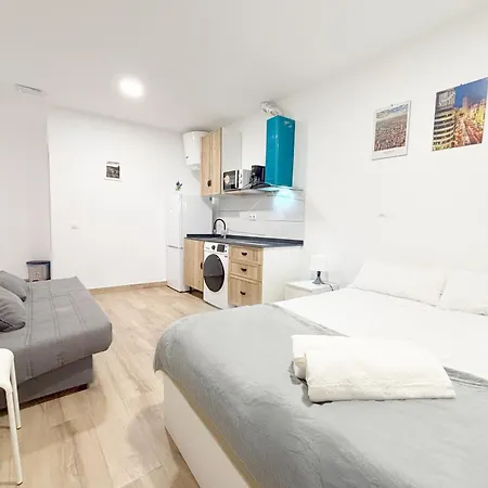 Nuevo, Luminoso Y Centrico Apartment Madrid Exterior photo